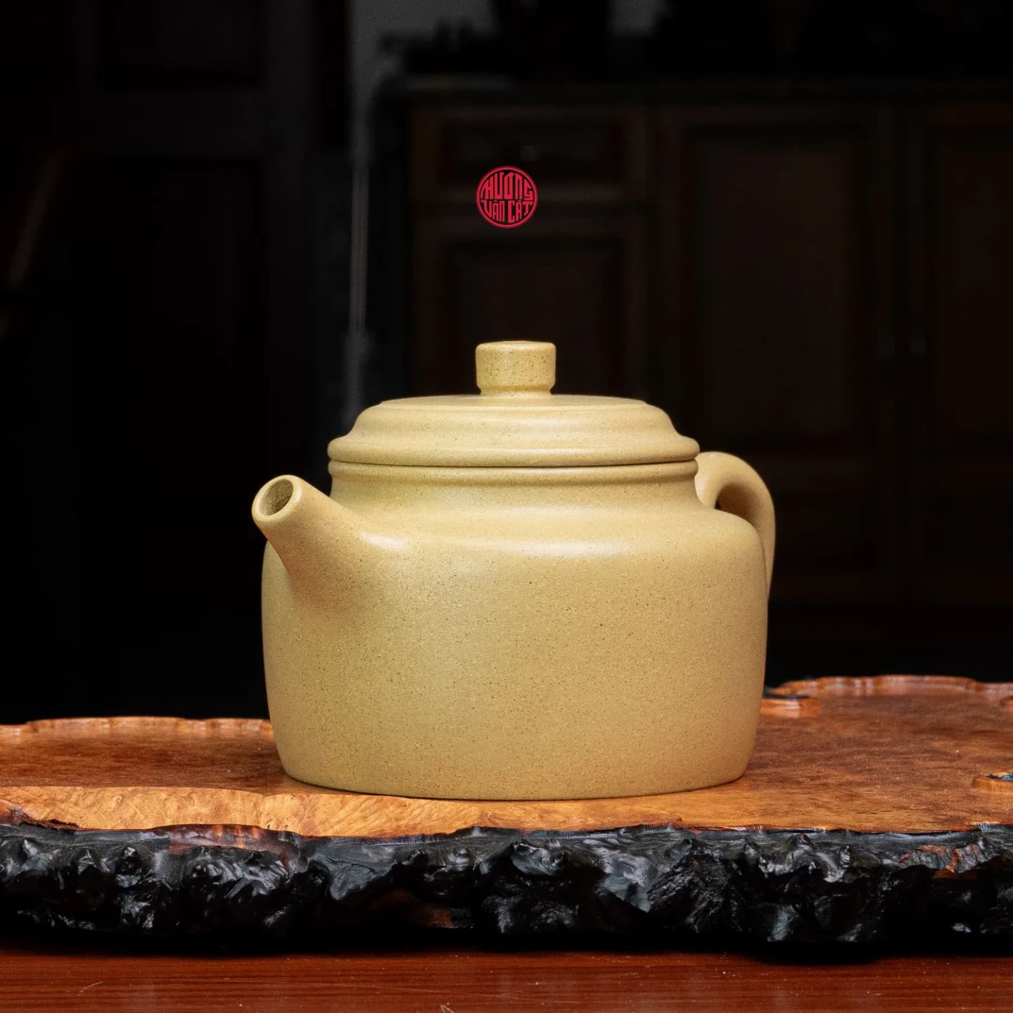 ẤM TRÀ TỬ SA ĐOÀN NÊ DÁNG ĐỨC TRUNG (240ml) thumbnail 2