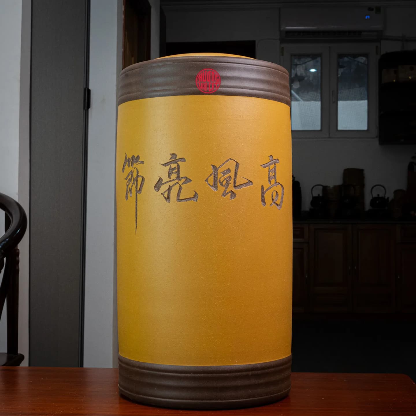 HŨ TRÀ TỬ SA CAO CẤP CHỨA TRÀ PHỔ NHĨ ( Chứa 14 bánh trà ) thumbnail 3