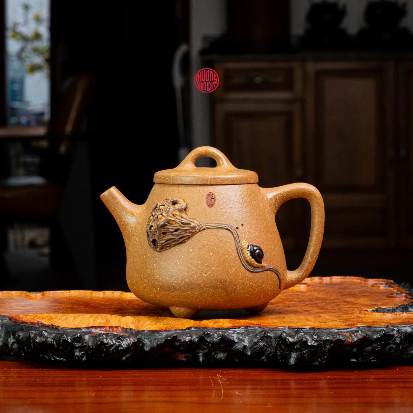 ẤM TRÀ TỬ SA LÃO ĐOÀN NÊ ĐẮP NỔI ĐÀI SEN (180ml)