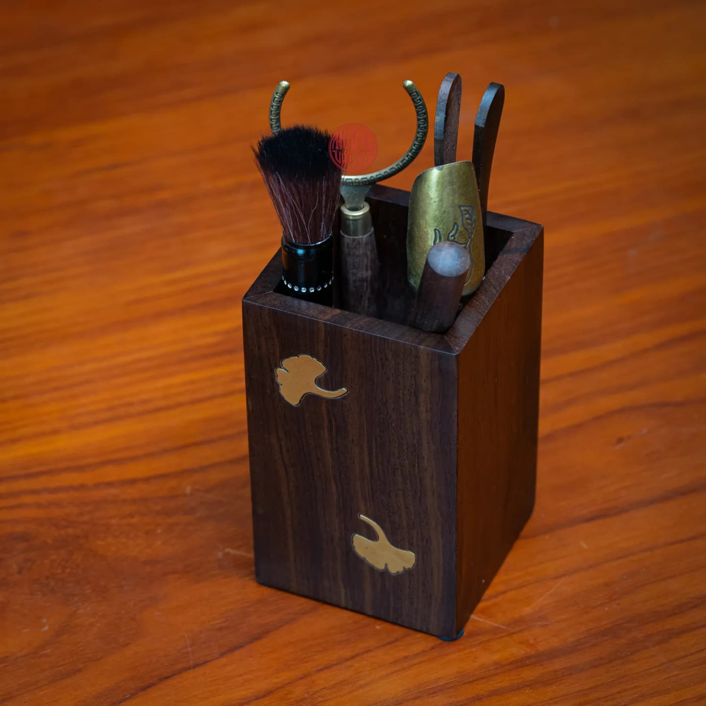 BỘ TRÀ CỤ NHIỀU MÓN HÌNH VUÔNG KHẮC CỎ MAY MẮN  thumbnail 3