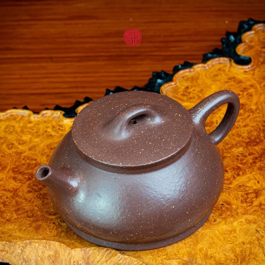 ẤM TRÀ LÃO TỬ NÊ DÁNG NHO TƯỚNG (170ml) thumbnail 4