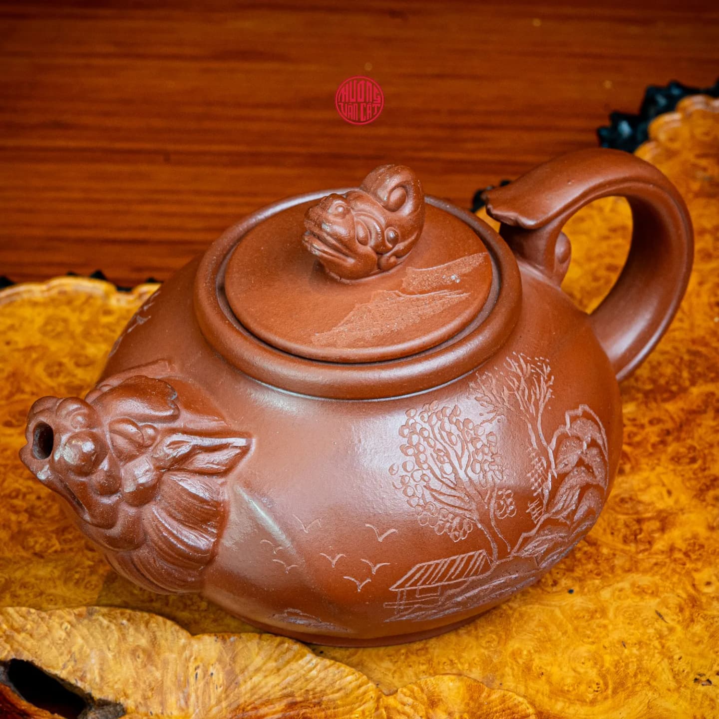 ẤM TRÀ TỬ SA ĐẠI HỒNG BÀO DÁNG NGƯ LONG HÝ CHÂU (350ml) thumbnail 4