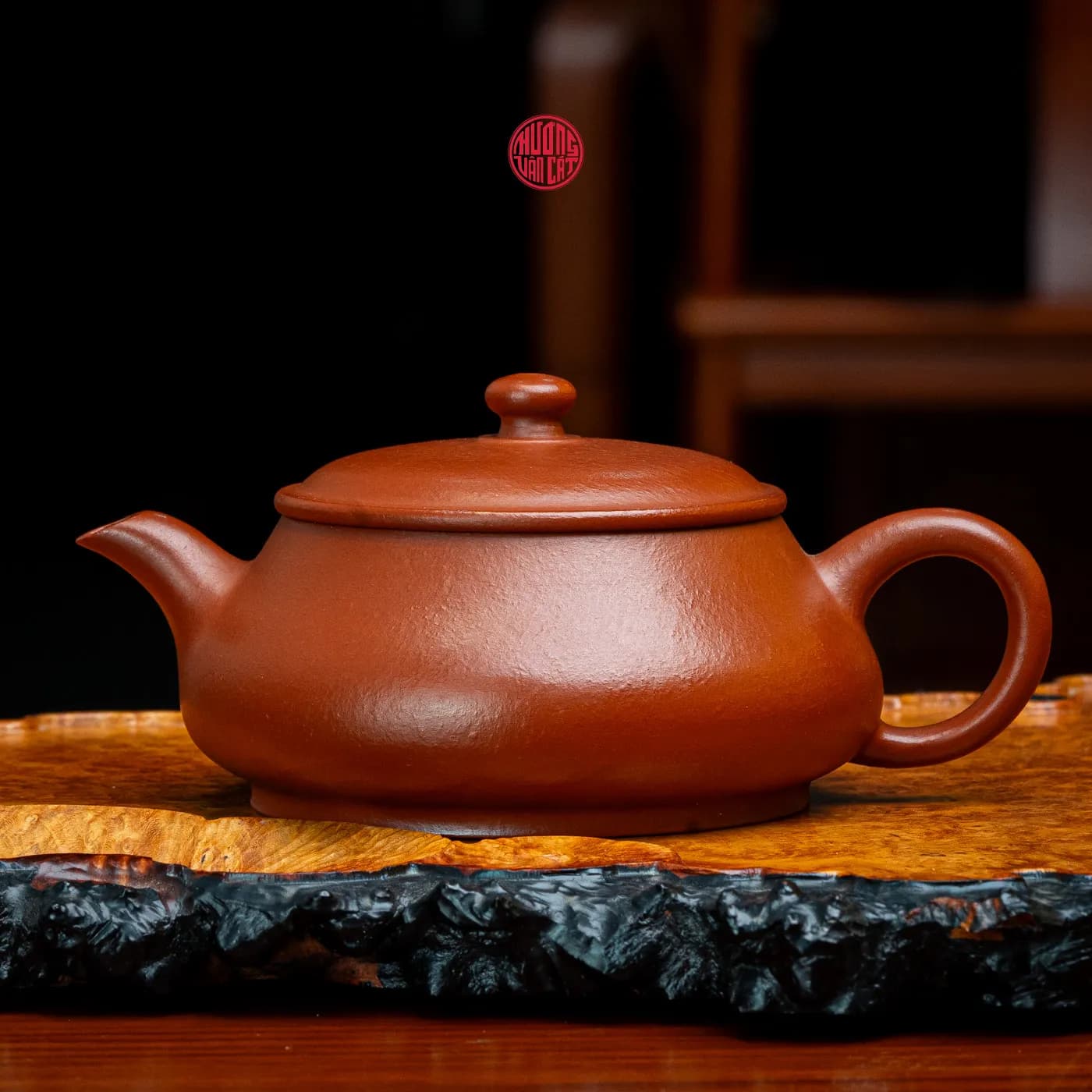 ẤM TRÀ TỬ SA CHU NÊ SẦN DÁNG HƯ BIẾN ( 210ml) thumbnail 2