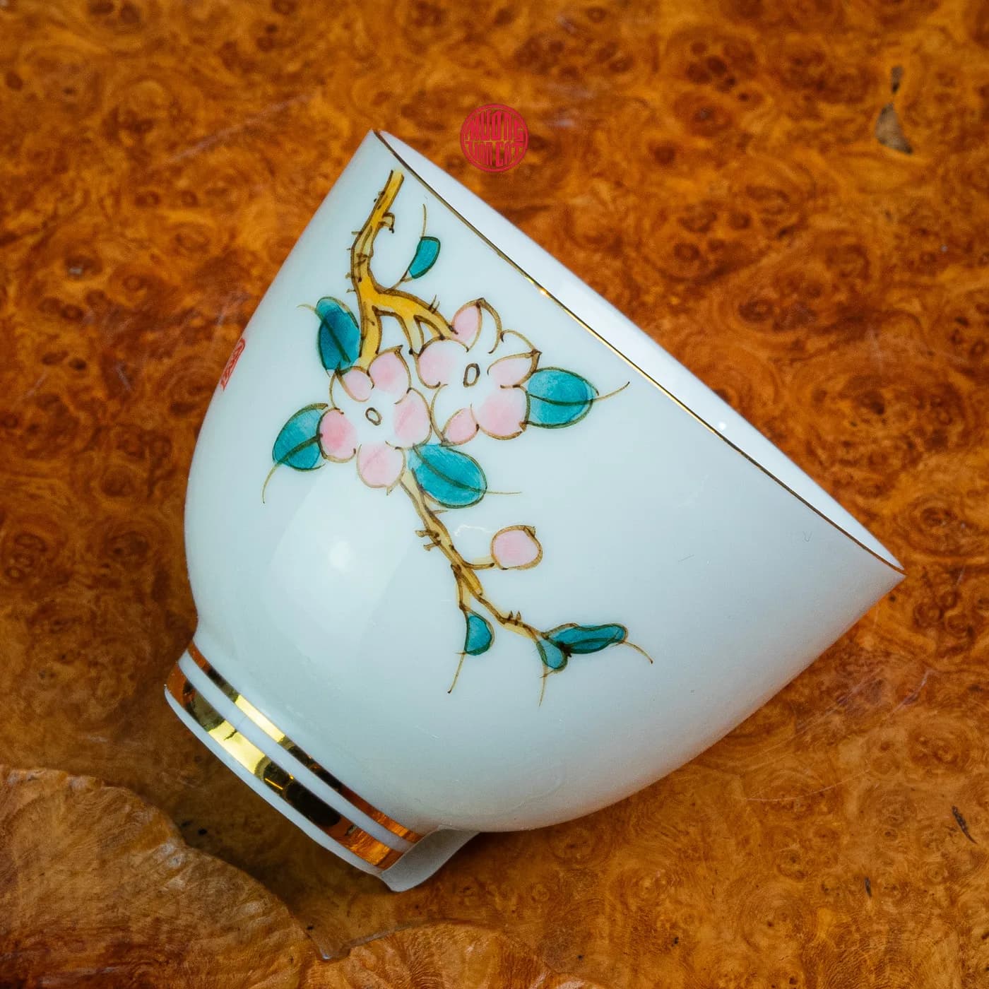 CHÉN TRÀ SỨ CẢNH ĐỨC VẼ TAY HOA MẬN thumbnail 4