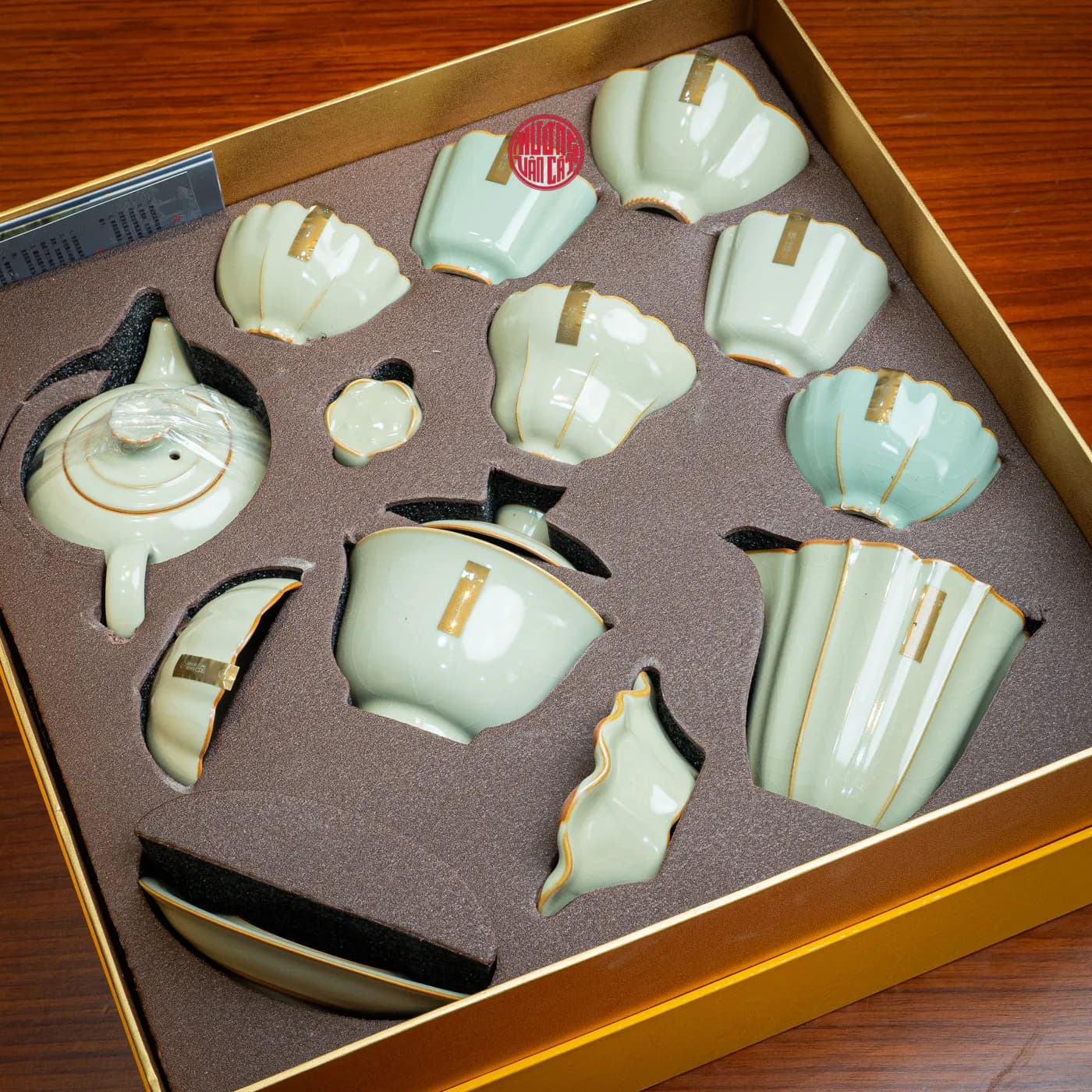 BỘ ẤM TRÀ SỨ MEN RẠN NGỌC BÍCH CAO CẤP ( Nghệ nhân Khâu Vệ Quốc ) thumbnail 4