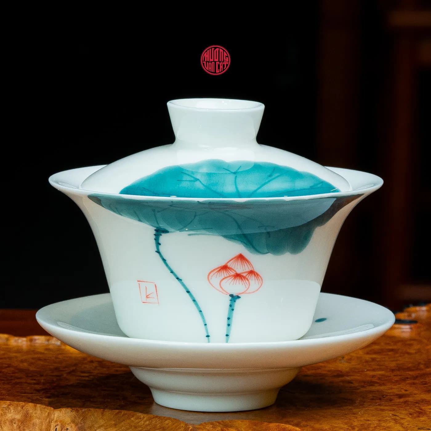 TIỀM TRÀ SỨ CẢNH ĐỨC DÁNG THON VẼ SEN (130ml) thumbnail 2