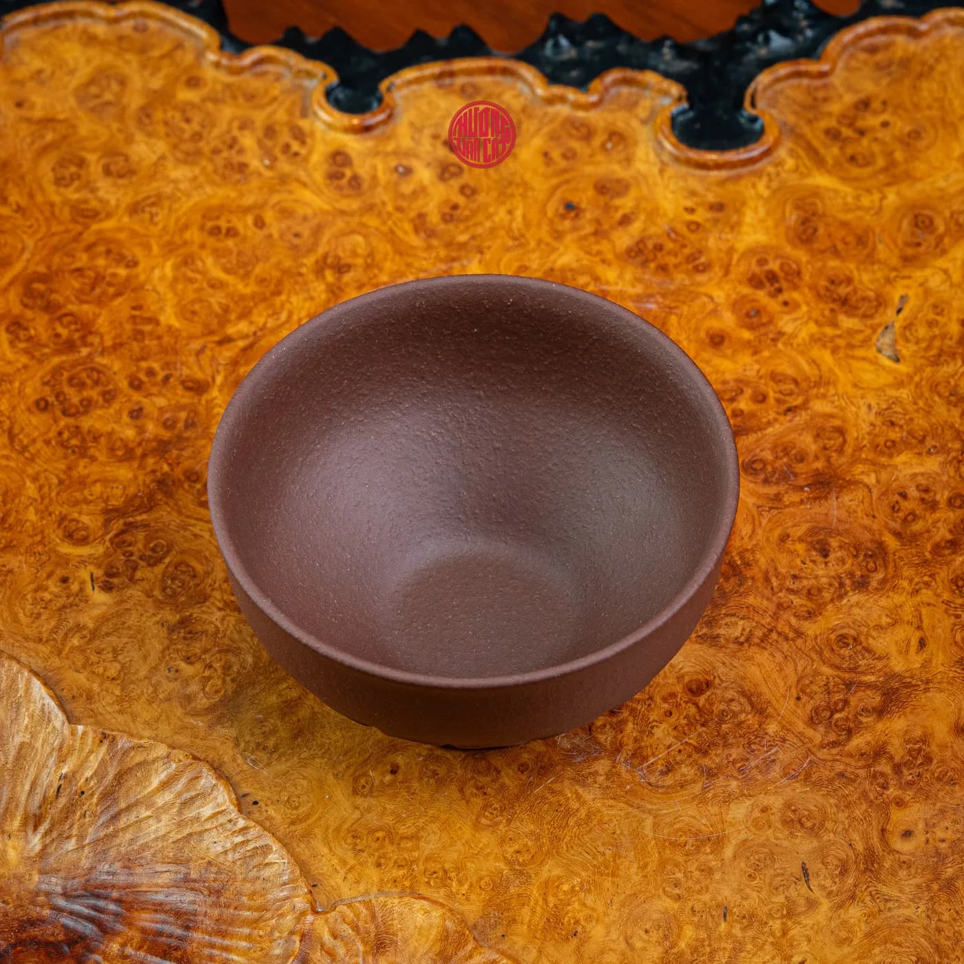 CHÉN TRÀ TỬ SA NGUYÊN KHOÁNG ĐÁY TÀO THANH DÁNG ĐÀI SEN (50ml) thumbnail 3