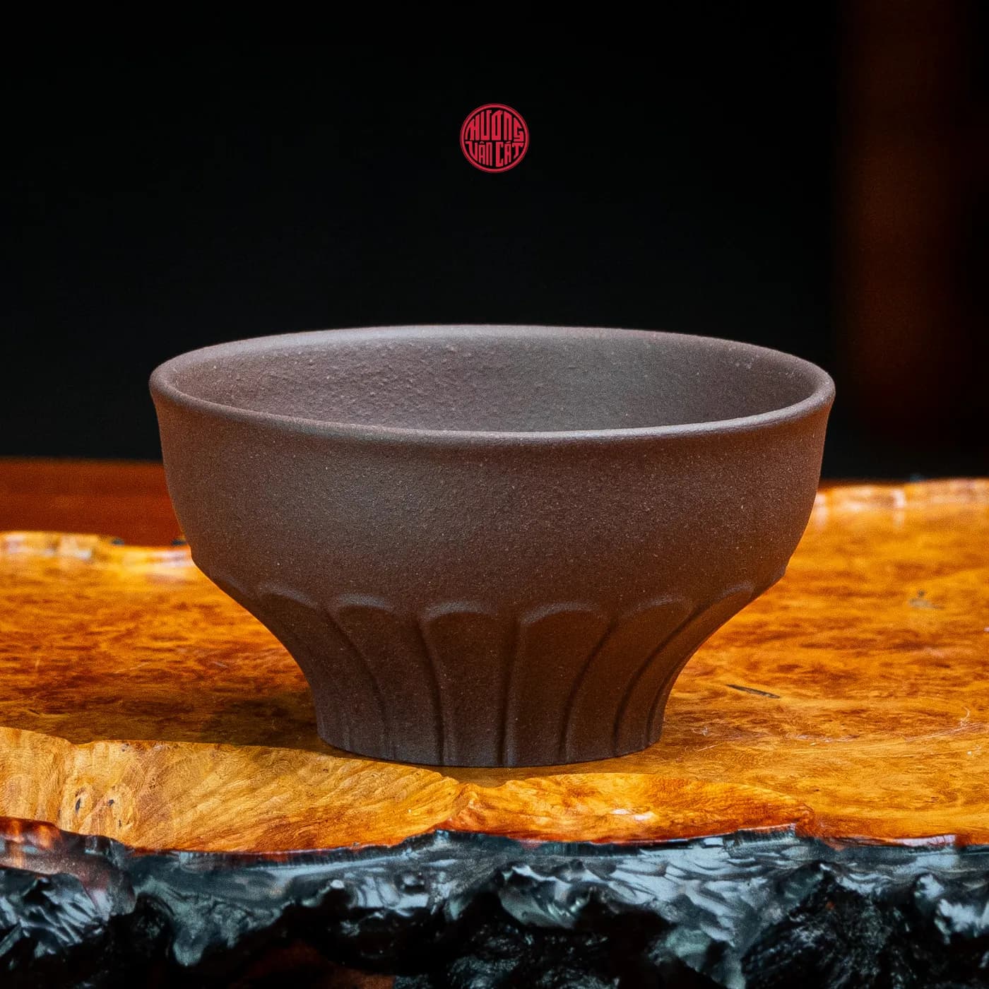 CHÉN TRÀ TỬ SA NGUYÊN KHOÁNG TỬ NÊ DÁNG ĐÀI SEN (50ml) thumbnail 2