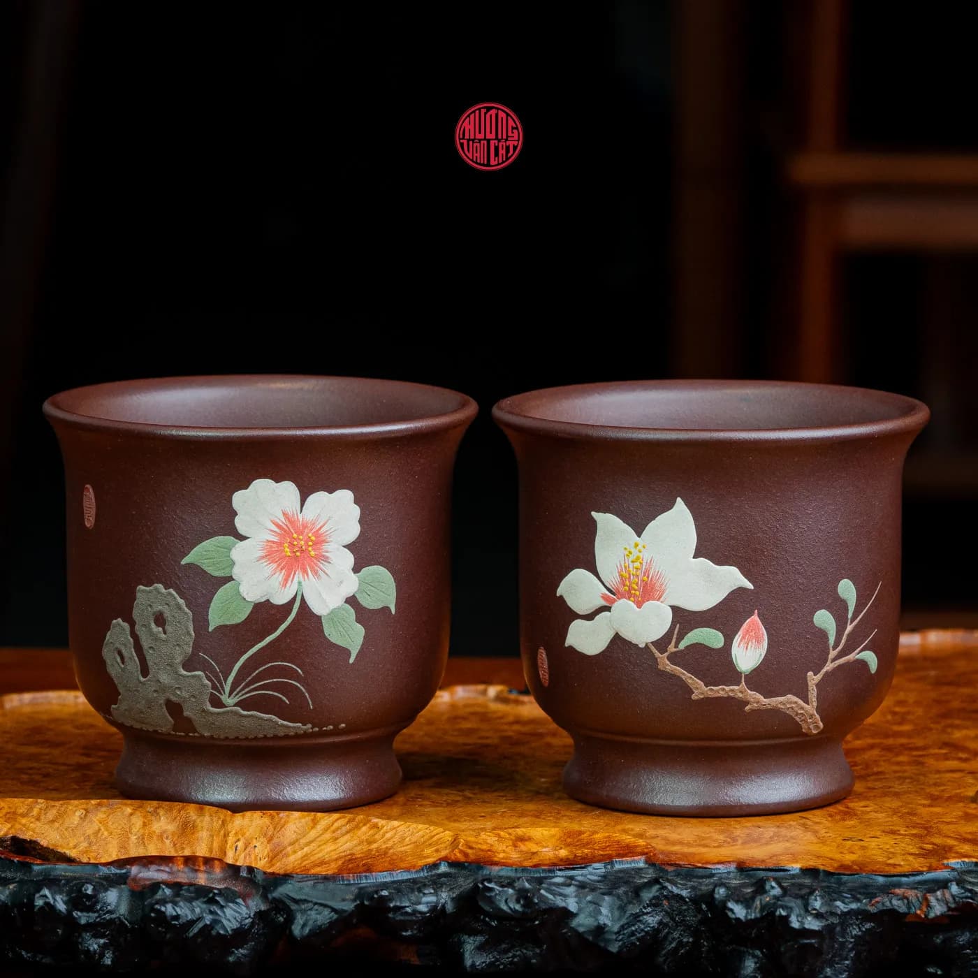 CẶP CHÉN TRÀ CHỦ TỬ NÊ VẼ HOA LAN VÀ HOA NHÀI (200ml) thumbnail 4